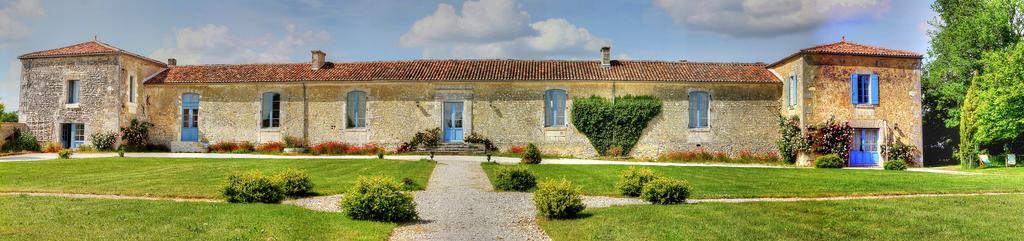 Chambres D'Hotes Logis De L'Astree Saint-Bris-des-Bois Екстериор снимка