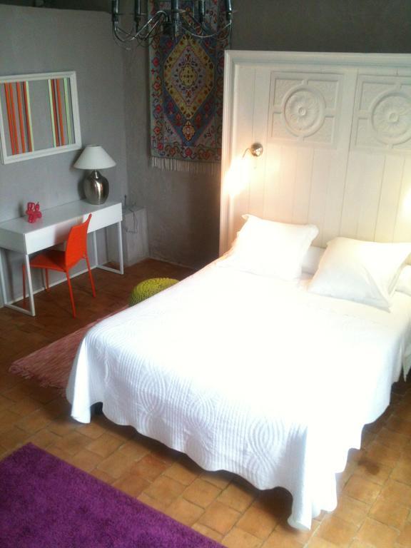 Chambres D'Hotes Logis De L'Astree Saint-Bris-des-Bois Екстериор снимка