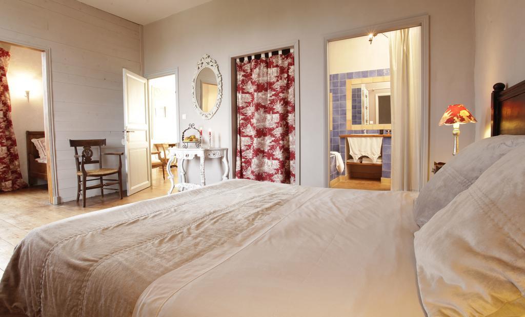 Chambres D'Hotes Logis De L'Astree Saint-Bris-des-Bois Екстериор снимка