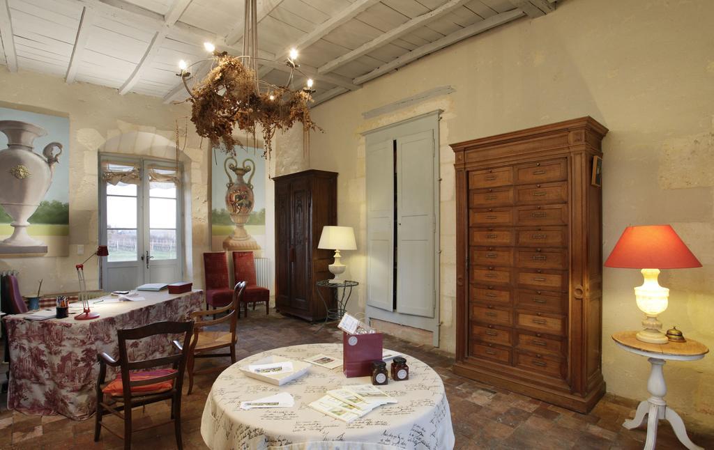 Chambres D'Hotes Logis De L'Astree Saint-Bris-des-Bois Екстериор снимка