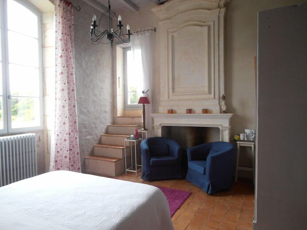Chambres D'Hotes Logis De L'Astree Saint-Bris-des-Bois Екстериор снимка
